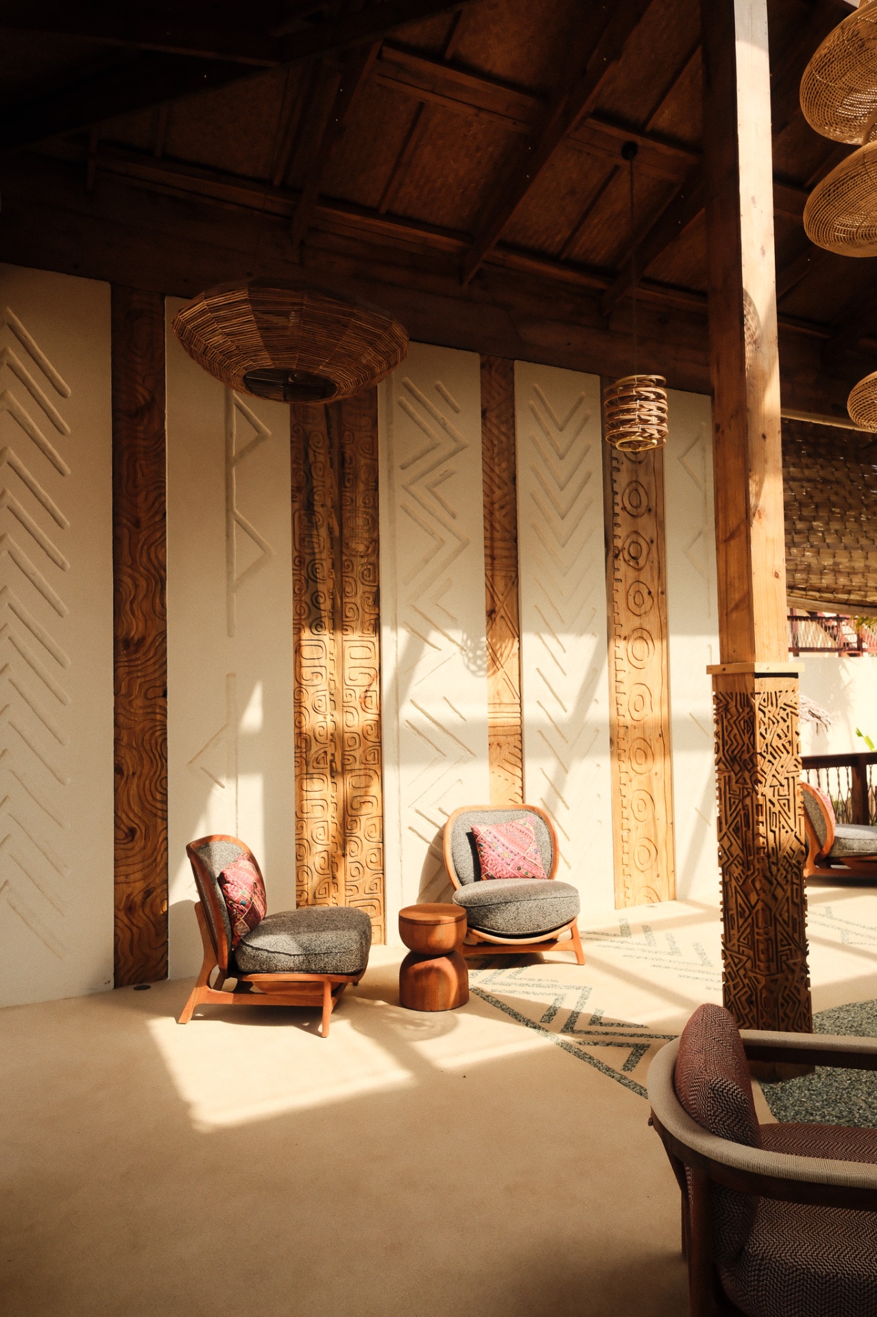 Lounge Detail